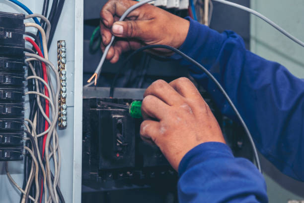 Best Local Electrician Companies  in Newburgh, IN